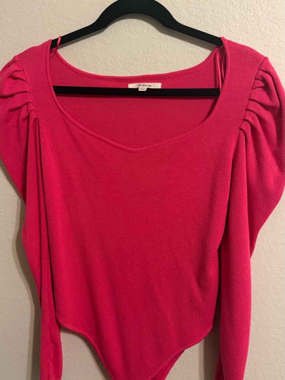 Takara Fuchsia Puff-Sleeve Bodysuit